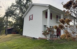 269 Cr-1300, West Liberty, KY 41472