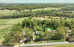 680 CHESTNUT HILL Road, HANOVER, PA 17331