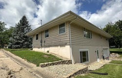 2401 SPRINGFIELD Road, East Peoria, IL 61611-9999
