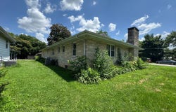 700 2nd St, Carmi, IL 62821