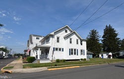 301 CONOVER STREET, BURLINGTON, NJ 08016