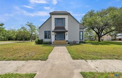 811 Terrell Street, Cuero, TX 77954