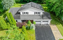 6 Dexter Road, East Brunswick, NJ 08816