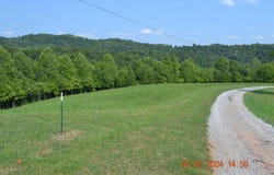 Hawk's View Lane, Napier, WV 26631