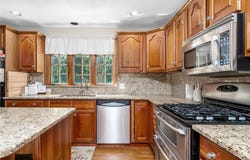 23 Aspen Lane, Smithfield, RI 02828