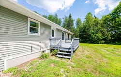 22 Starks Road, New Sharon, ME 04955