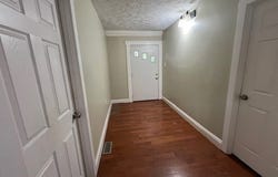 5582 Pocusset St, Squirrel Hill, PA 15217