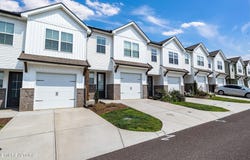 205 Harper Village Way, Lenoir City, TN 37771