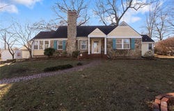 1954 S Lake Terrace, Independence, MO 64055