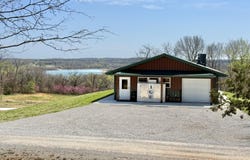 466 Route Y, Arcola, MO 65603