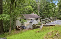 692 LAUREL Lane, BLUEMONT, VA 20135