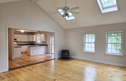 16 9th Street, Leominster, MA 01453