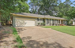 3958 Eastline Drive, Jackson, MS 39211