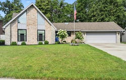 733 Queensbury Drive, Lima, OH 45804