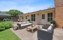3207 Whitepine DR, Austin, TX 78757