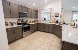 10274 JULIA ISLES AVENUE, OXFORD, FL 34484