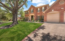 1086 Woodbriar Drive, Grapevine, TX 76051