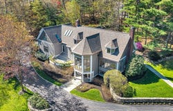 1 Graystone Ln, Weston, MA 02493