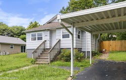 806 Commerce St, Loudon, TN 37774