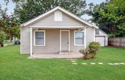 703 N Rodeo St, Gladewater, TX 75647