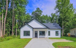 1874 Rolling Hills Dr., Conway, SC 29526