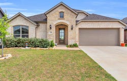 2716 Richard Street, Burleson, TX 76028