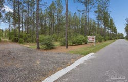 9261 Naturewalk Dr, North Pace, FL 32571