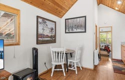 7900 Hyatt Prairie Road, Ashland, OR 97520