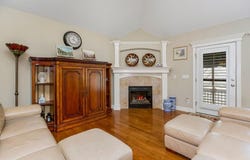 3824 NW Chapman Drive, Blue Springs, MO 64015