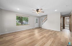 2720 S Summit Ave, Sioux Falls, SD 57105