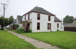 744 First Street, Huntington, IN 46750-2304