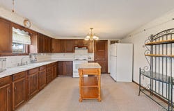 8720 Sharon Hollow, Manchester, MI 48158