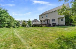 404 Minglewood Dr, Richland, PA 15044