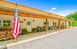 2625 Snake Hollow Rd, Sneedville, TN 37869