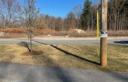 1905 Lakeview Ave, Dracut, MA 01826