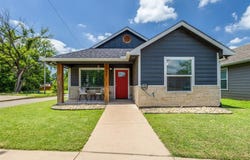 800 N Broughton Street, Sherman, TX 75090