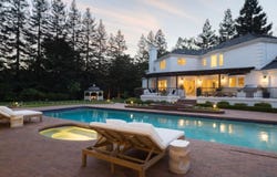 10 Meadow LN, ATHERTON, CA 94027