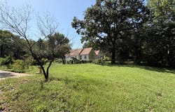 5220 Sterling Avenue, Raytown, MO 64133