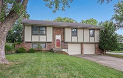 1925 5th Street, Lee's Summit, MO 64081