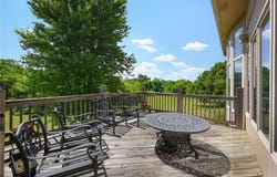 604 NE Twin Brook Drive, Lee's Summit, MO 64086