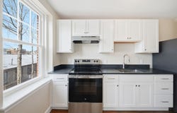 41 Richardson Ave, Wakefield, MA 01880