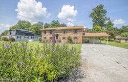 603 Riverbend Rd, Clinton, TN 37716