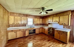 1 Moss Street, Oxford, AR 72565