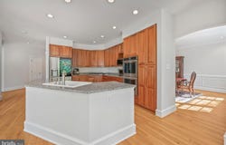 7401 HONESTY WAY, BETHESDA, MD 20817