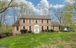 915 GENERAL WAYNE DRIVE, WEST CHESTER, PA 19382
