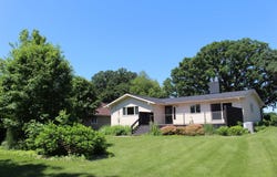 108 Lake Shore Drive, Emmetsburg, IA 50536