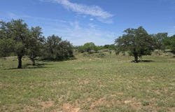 E Tarrant Street, Llano, TX 78643-0000