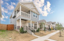 221 Duck Creek TRL, San Marcos, TX 78666