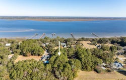 213 Old Plantation Drive W, Beaufort, SC 29907