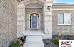 52951 Royal Park Avenue, Utica, MI 48315